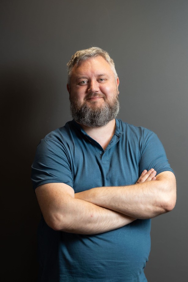 eComStrive programmētājs Armands